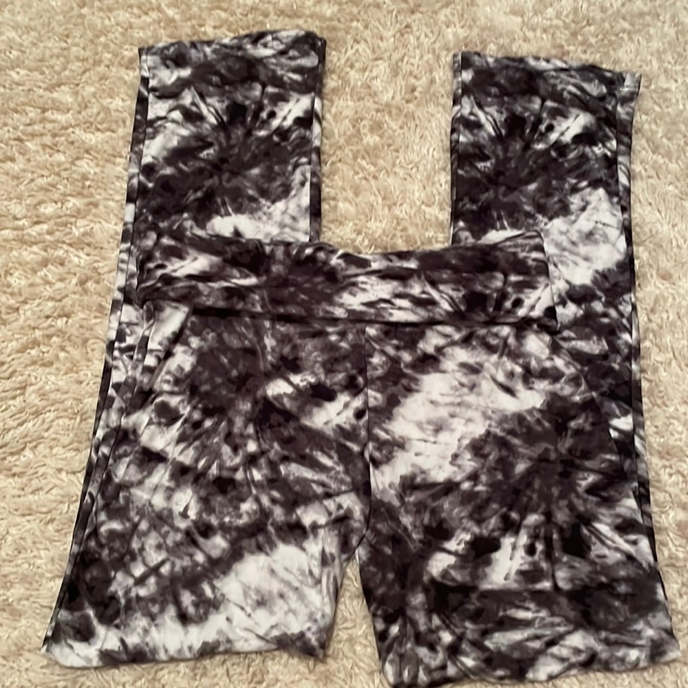 Yoga pants with matching shirt